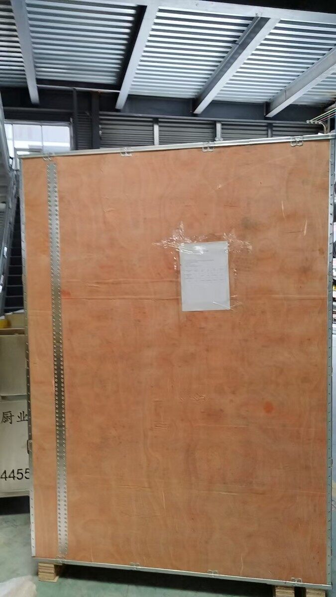 Customized barbecue grill packed in a wooden case