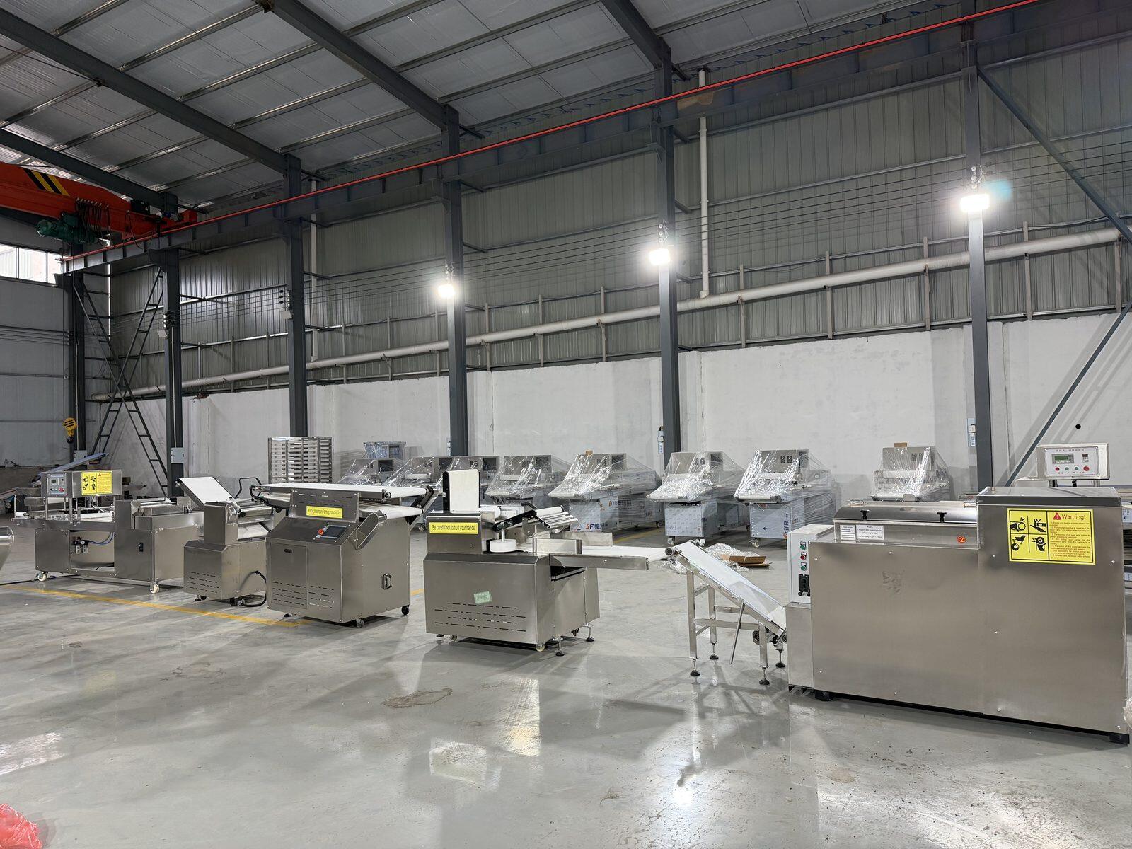 Automatic lotus leaf bun production line for a Vietnamese food factory