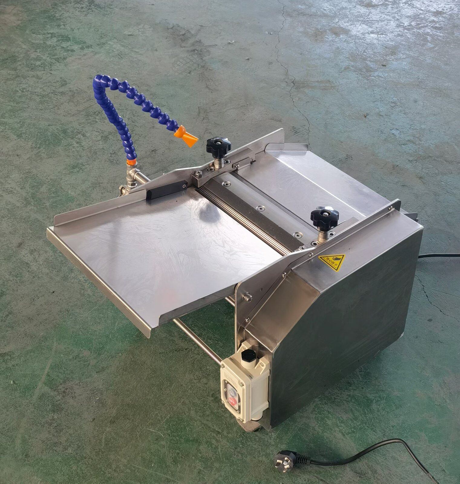 Fish Skinning Machine
